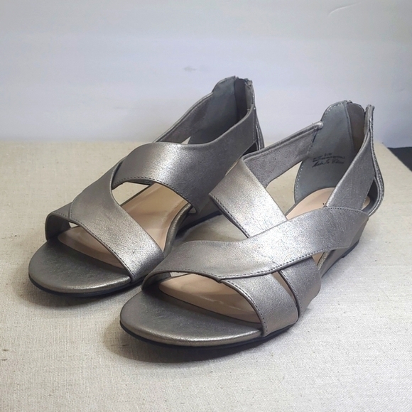 easy street Shoes - Easy Street Pewter Sandals Zip Back 9.5 W